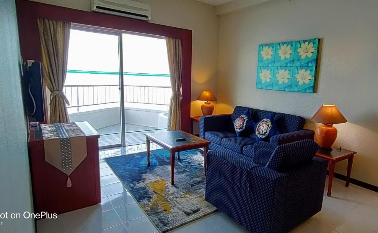Апартаменти Sea View Paradise Танджунг-Бунгах Екстер'єр фото