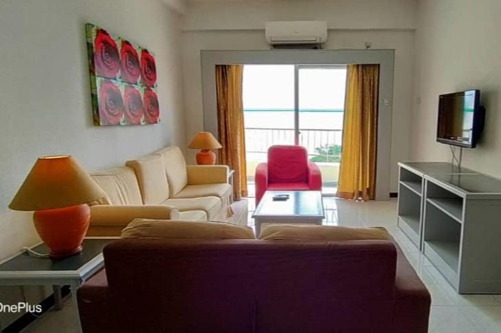 Апартаменти Sea View Paradise Танджунг-Бунгах Екстер'єр фото